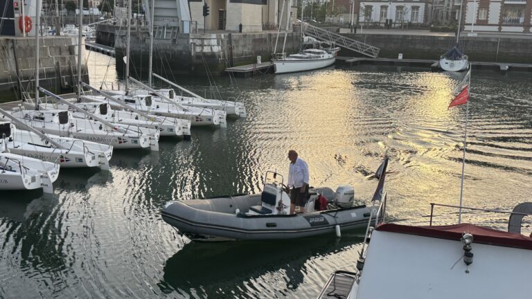 20260523 CowDeauv Arriv5 accueil port